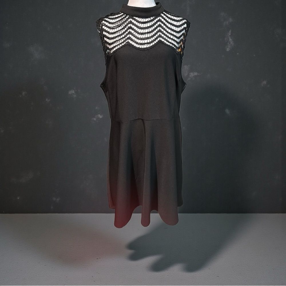 Fashion to Figure Black Midi Dress
